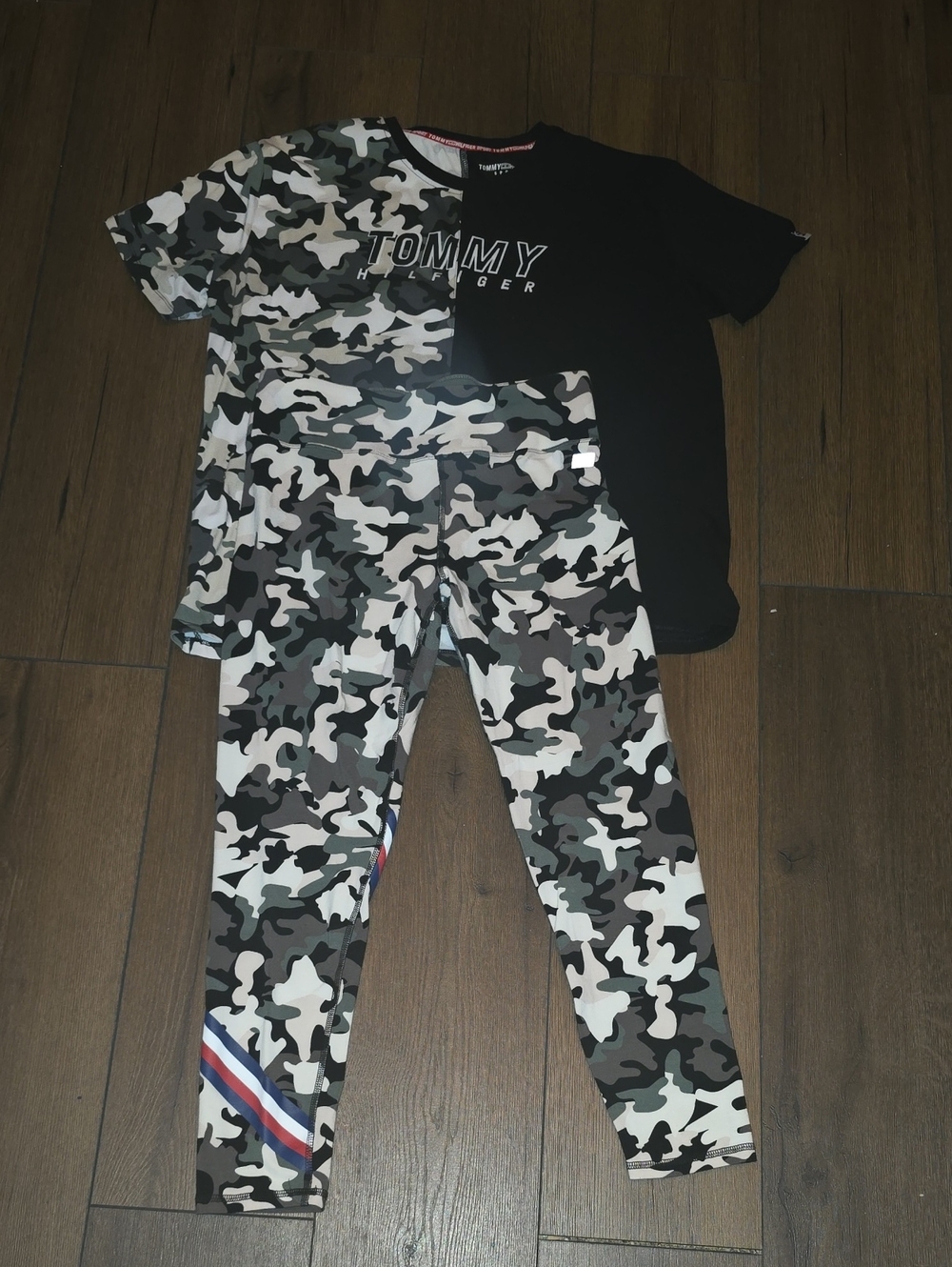 Tommy Hilfiger Black & Army Green Active Set